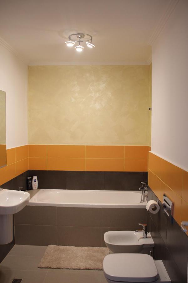 Lowcost Tryp Apartment Орадеа Екстериор снимка
